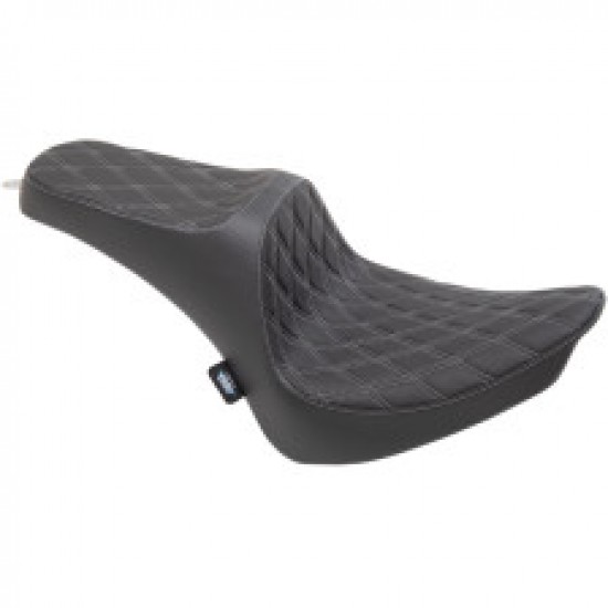 DRAG SPECIALTIES PREDATOR III SEAT - DOUBLE DIAMOND - SILVER STITCHING - FX/FL 00-17 # 0802-1360 DRAG SPECIALTIES PREDATOR III SEAT - DOUBLE DIAMOND - SILVER STITCHING - FX/FL 00-17 # 0802-1360