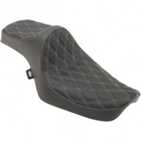 DRAG SPECIALTIES PREDATOR III SEAT - DOUBLE DIAMOND - SILVER STITCHING - XL 82-03 # 0804-0733